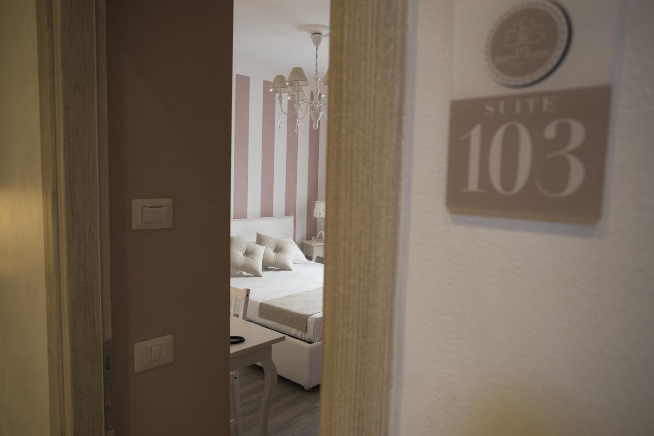 Les Suites Magnolia Ольбия Экстерьер фото
